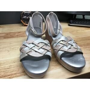 Marc Fisher Cara Samantha Wedge Sandal Kids 5 Pink Ankle Strap Retro Wedge Heel